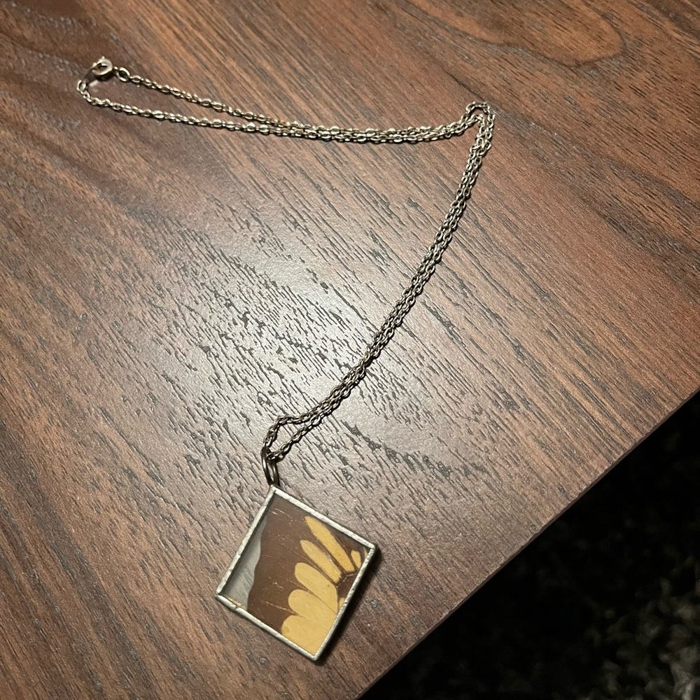 unique dainty necklace